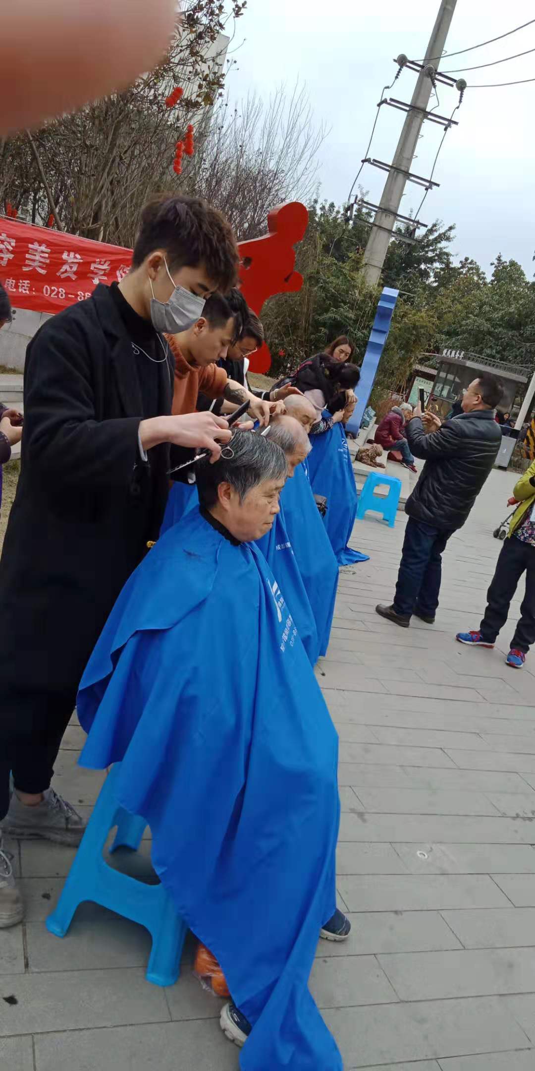 成都成华区荆竹社区义剪
