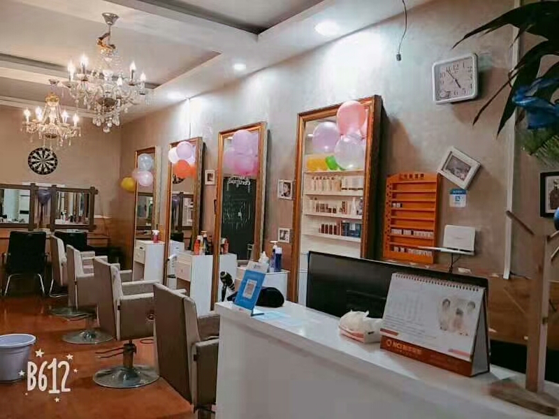 恭喜2018年08级自贡学员郑传炜新店开业大吉，财源广进